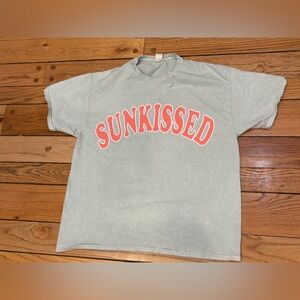 Altar'd State Women’s Light Green Sunkissed Tee large/xl